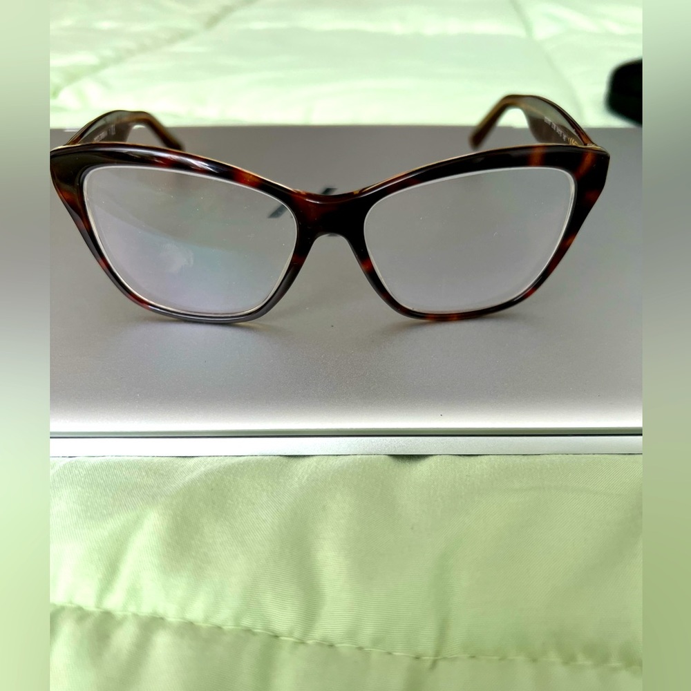 D&G Women’s Glasses with prescription in a case